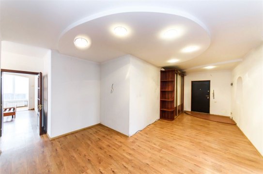 3-к квартира, 5/5 эт., 106м²