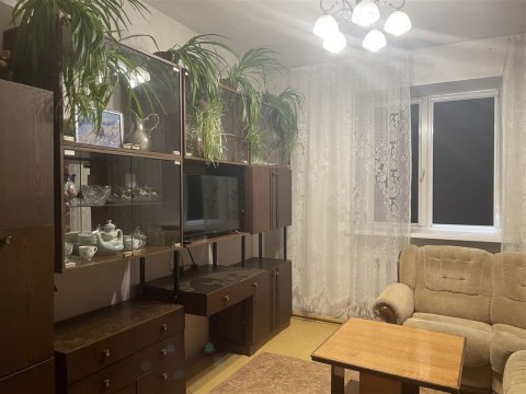 3-к квартира, 1/1 эт., 83м²