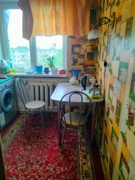 3-к квартира, 5/5 эт., 61м²