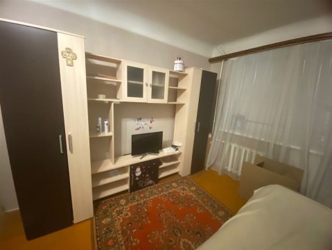 2-к квартира, 3/5 эт., 42м²