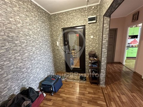 2-к квартира, 12/14 эт., 64м²