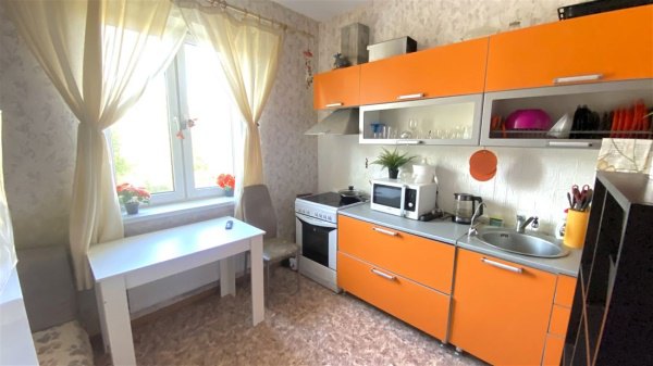 2-к квартира, 4/16 эт., 50м²