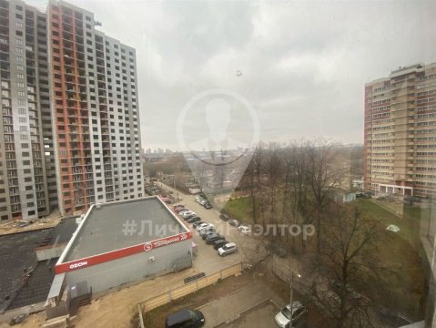 2-к квартира, 7/10 эт., 58м²