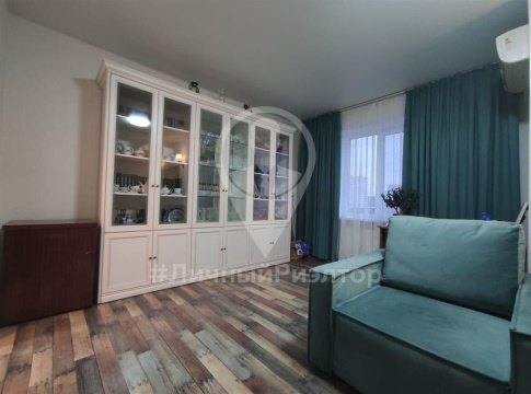 2-к квартира, 4/7 эт., 56м²