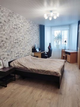 4-к квартира, 2/3 эт., 104м²