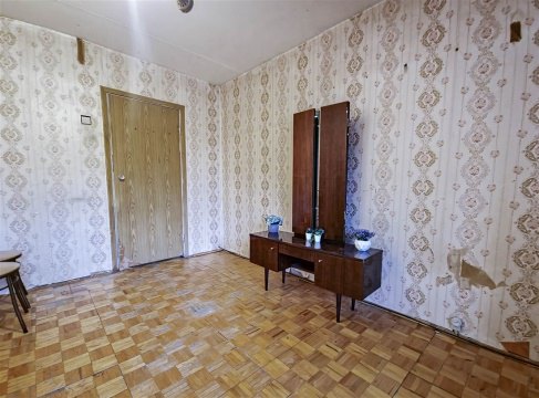 2-к квартира, 2/12 эт., 50м²