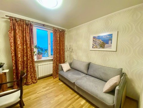 4-к квартира, 17/17 эт., 110м²