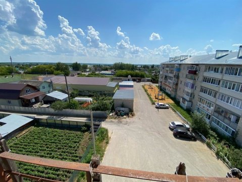 4-к квартира, 5/5 эт., 61м²