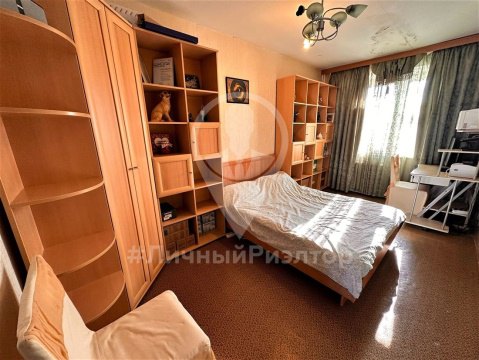 3-к квартира, 10/10 эт., 76м²