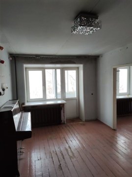 2-к квартира, 5/5 эт., 42м²