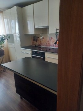 1-к квартира, 10/10 эт., 42м²