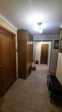 2-к квартира, 4/5 эт., 60м²