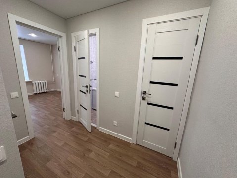 2-к квартира, 4/5 эт., 56м²