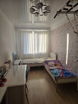 3-к квартира, 9/9 эт., 75м²