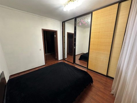 2-к квартира, 16/18 эт., 55м²