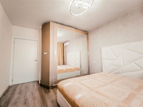 2-к квартира, 5/8 эт., 68м²