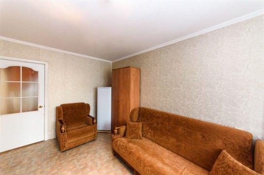 2-к квартира, 1/10 эт., 54м²