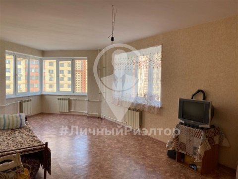 2-к квартира, 10/10 эт., 69м²