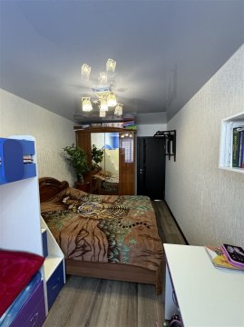 2-к квартира, 7/10 эт., 60м²