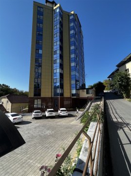 4-к квартира, 3/12 эт., 151м²