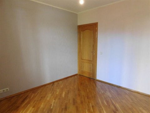 3-к квартира, 4/10 эт., 95м²