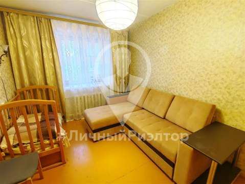 3-к квартира, 5/5 эт., 60м²