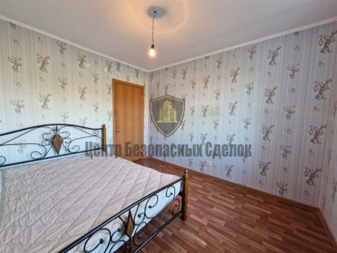 2-к квартира, 1/2 эт., 48м²