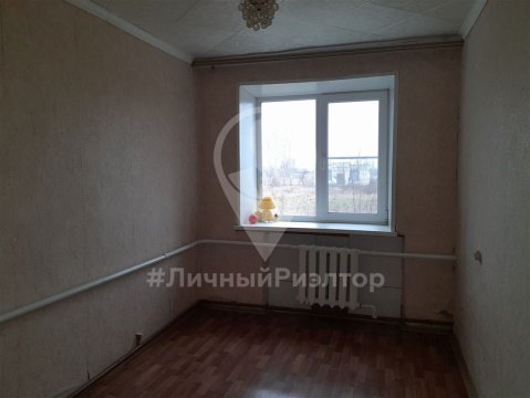 3-к квартира, 1/2 эт., 64м²