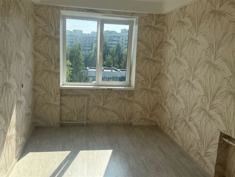 4-к квартира, 6/9 эт., 74м²