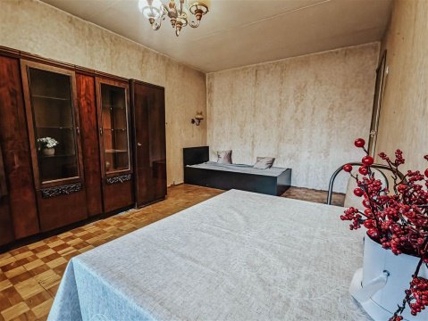 2-к квартира, 2/12 эт., 50м²