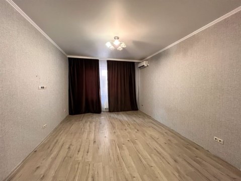 2-к квартира, 3/16 эт., 77м²