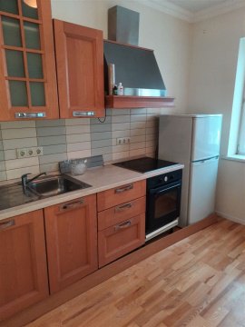 2-к квартира, 12/17 эт., 60м²