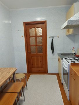 2-к квартира, 4/5 эт., 50м²