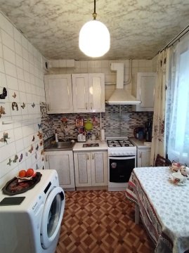 4-к квартира, 1/9 эт., 58м²