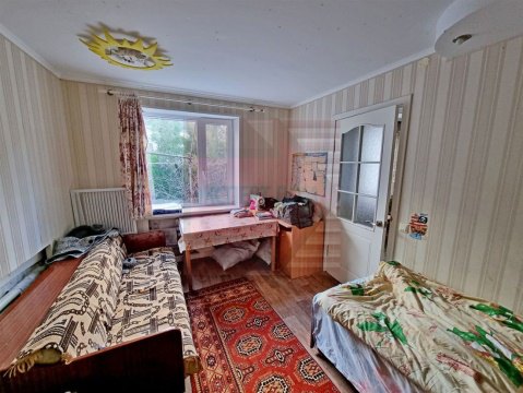 3-к квартира, 1/1 эт., 59м²