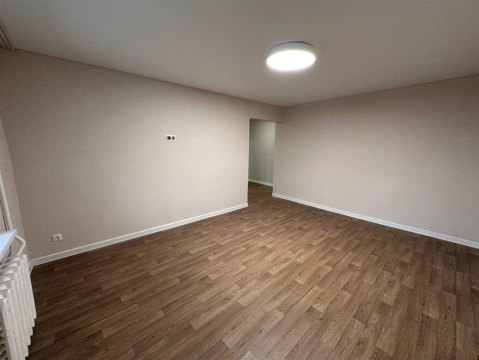 2-к квартира, 4/5 эт., 56м²