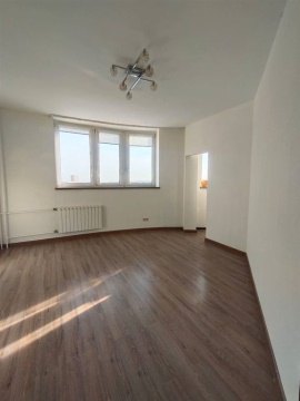 2-к квартира, 17/17 эт., 55м²