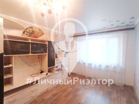 2-к квартира, 5/5 эт., 42м²