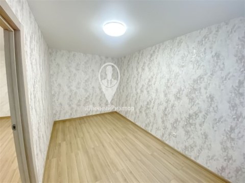 2-к квартира, 2/5 эт., 40м²