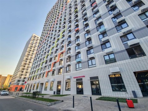 3-к квартира, 8/15 эт., 93м²