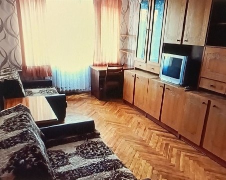 2-к квартира, 5/5 эт., 65м²