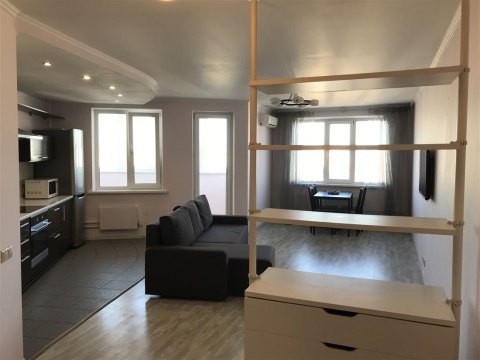 2-к квартира, 17/24 эт., 58м²