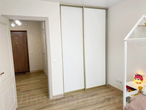 2-к квартира, 17/23 эт., 68м²