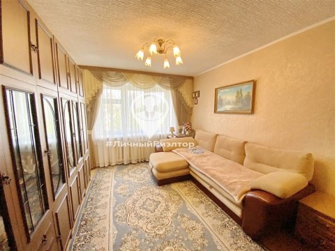 2-к квартира, 5/5 эт., 50м²