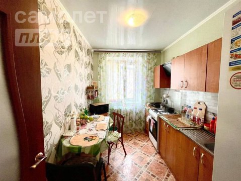 3-к квартира, 5/5 эт., 57м²