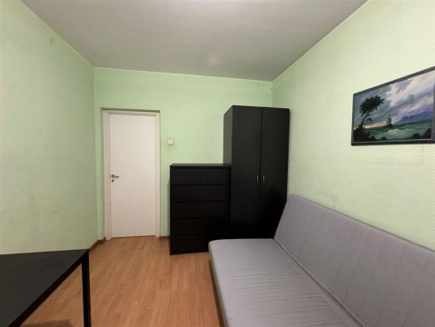 3-к квартира, 9/10 эт., 75м²