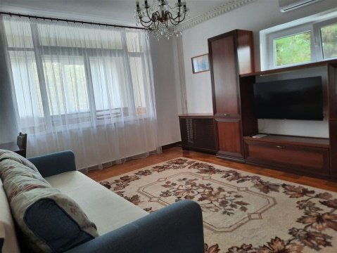 2-к квартира, 5/12 эт., 60м²