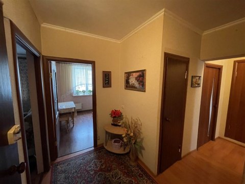 3-к квартира, 6/10 эт., 68м²