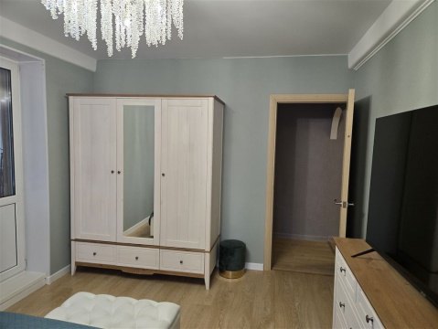 3-к квартира, 9/9 эт., 75м²