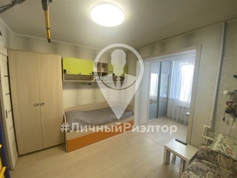 2-к квартира, 1/10 эт., 52м²